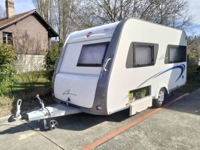 Burstner 390 TS caravan