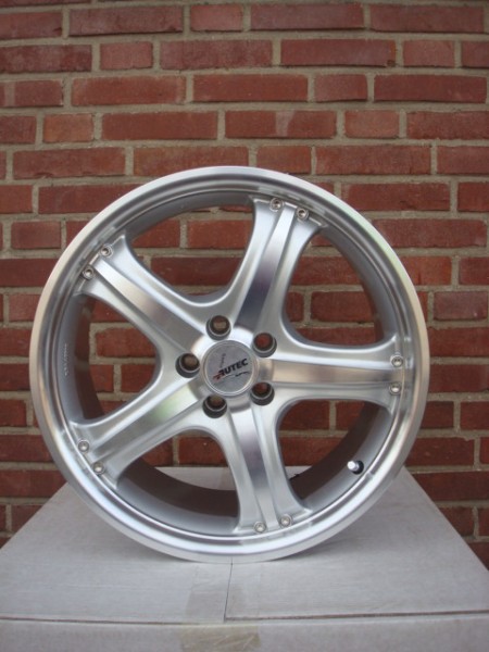 17'' Inch Autec Velgen Niewu Set Steek5x100