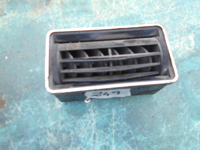 Dashboard vent grill Maserati Kyalami