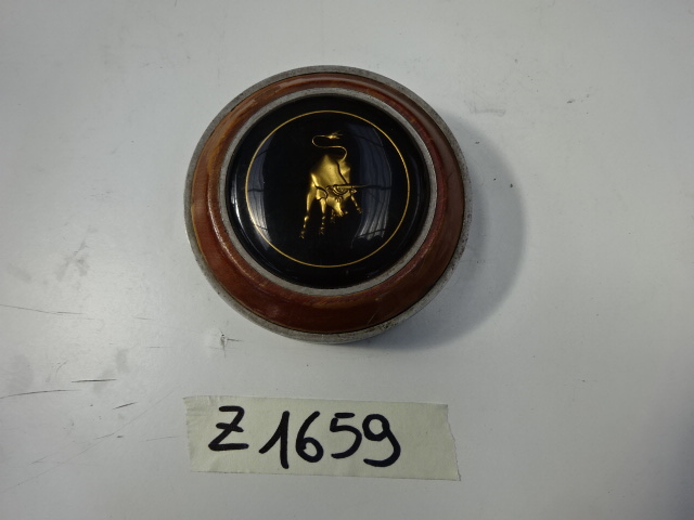 Central logo of steering wheel Lamborghini Espada