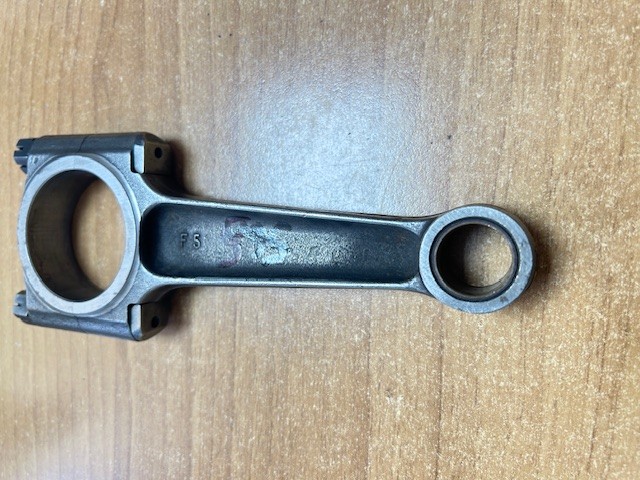 Connecting rods for Ferrari engines