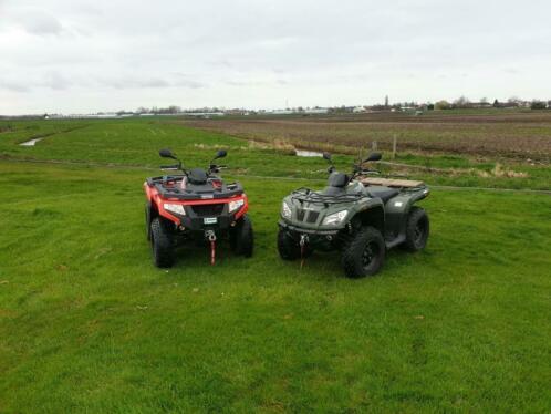 1 nieuwe Arctic Cat 400 4x4 quad