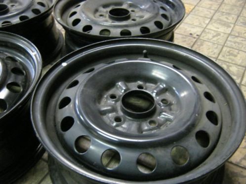 1 set 15x6 inch. Wielen voor Hyundai