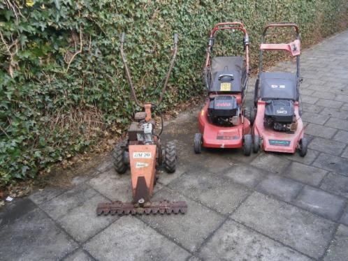 1 x vingerbalkmaaier 2 x zelfrijdende motormaaiers met werk