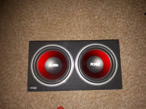 1000 Watt Auto Versterker, 2 Subwoofers en SnoerenBedrading