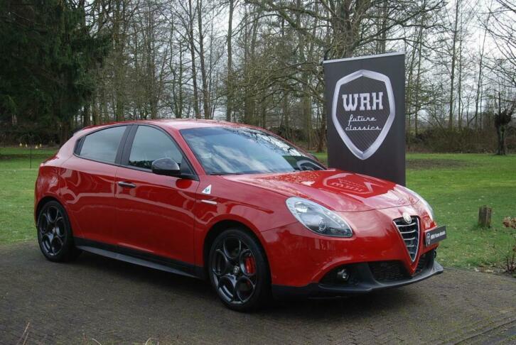 12-2014 Alfa Romeo Giulietta QV TCT rosso Launch ed. 277500