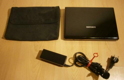 12.1 inch laptop Samsung met PRIMA ACCU 2-3 uur 2gb160gbHD