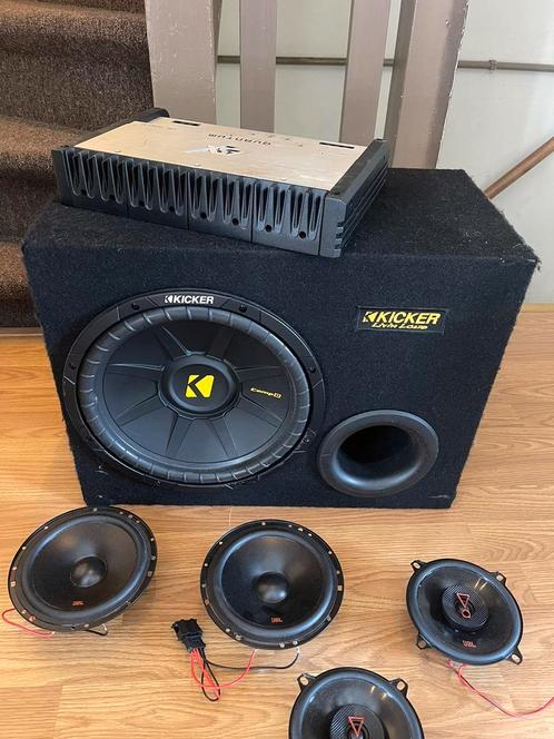 12quot kicker sub met versterker en speakers