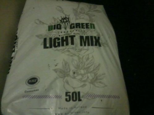 12x biogreen light mix 50 l ,2 zakken voeding 50l