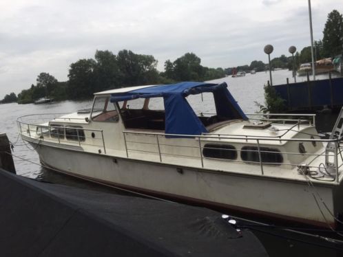 13 meter lang schip daf 575 met defect spotkoopje  wegpech