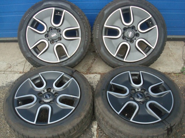 17 Inch Originele Mini Velgen en Banden Steek 5x120