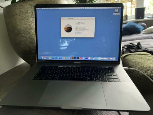 15 inch Macbook Pro 2018 16GB Touchbar 512GB i7 Spacegrey