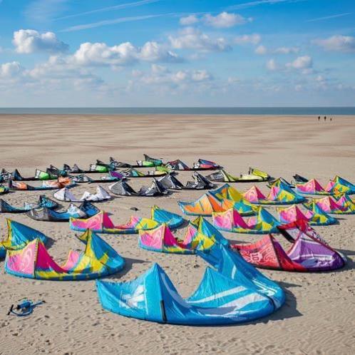 150 verschillende stuks used kitesurfgear