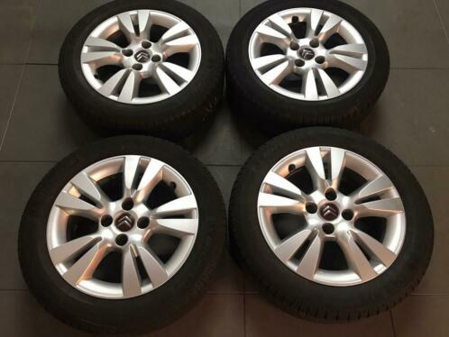 16 Citron DS3 C3 Peugeot 208 velgen  Michelin banden