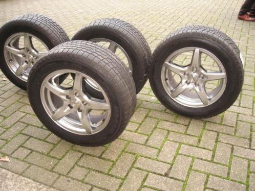 16 inch 5x108 dezent velgen winterbanden V50 S60 S80 V70 C70