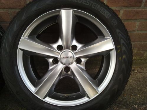 16 inch Skoda velgen met Vredestein winterbanden