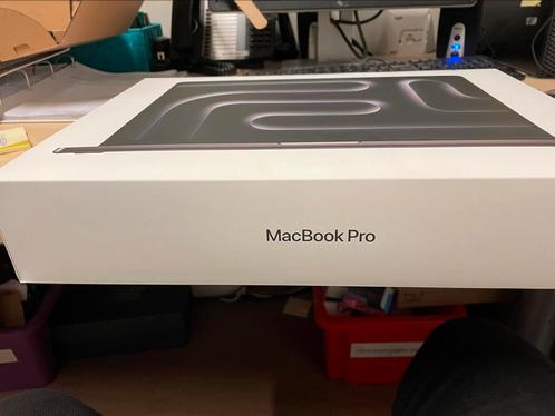 16 MacBook Pro in Seal geseald. Ongeopend