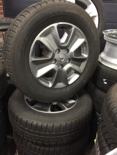 16039039 winter NIEUW Dacia Duster 21565 R16 21565R16 Nokian