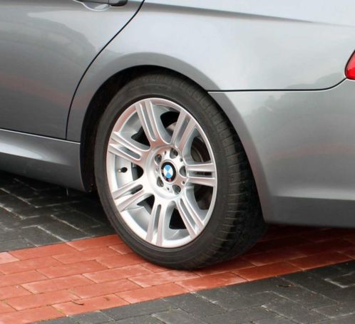 17 inch BMW M sport velgen, Style 194 met nieuwe banden