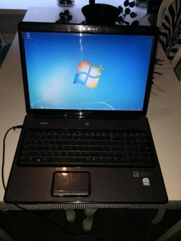 17 inch compaq met windows 7 home premium