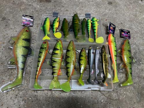 17x Fox Rage softbaits voor grote snoek  tacklebox - NIEUW