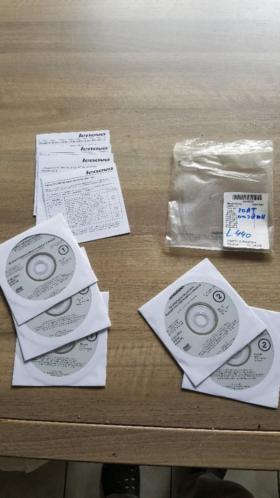 18 sets Windows 8 recovery media discs