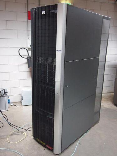 19034 Rack, blade centers, rack servers o.a. HP en Dell