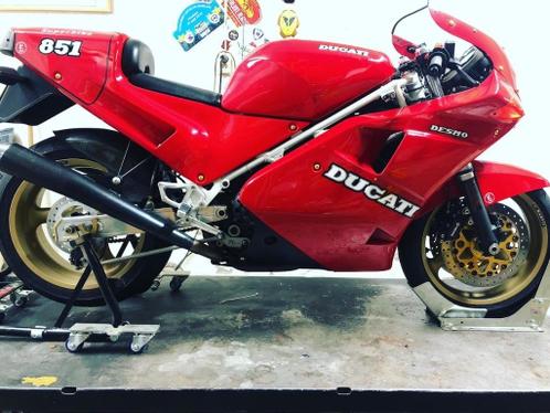 1989 Ducati 851 Strada monoposto. 16000km. Nieuwstaat