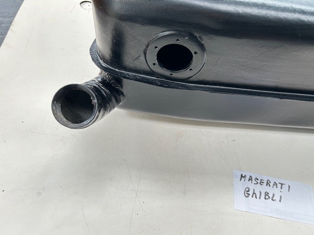 Rh fuel tank Maserati Ghibli series 1