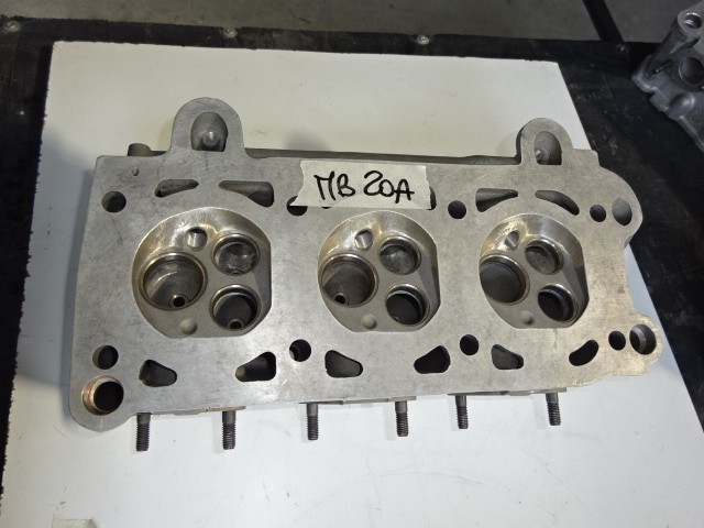 Cylinder head Maserati Biturbo