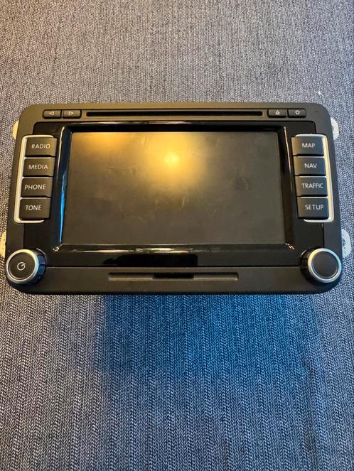 1T0 035 680 H  2012 VW Golf 6 Radio Navigation