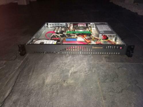 1u server Supermicro amd x2 4000 2gb ddr2 320gb
