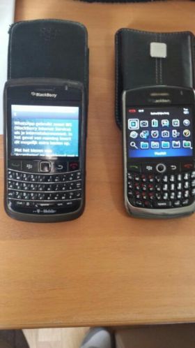 1x BlackBerry bold 9700 1x curve