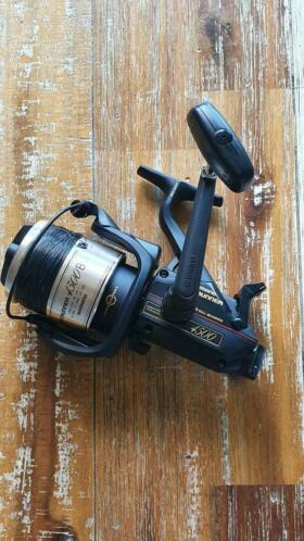 1x shimano 4500b Baitrunner Nieuwstaat 