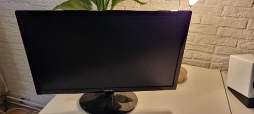 2 24 inch Full HD (1080p) beeldschermen