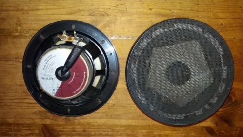 2 auto speakers