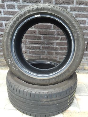 2 banden GOODYEAR 235-45-17