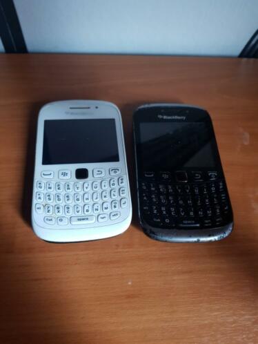 2 BlackBerry curve