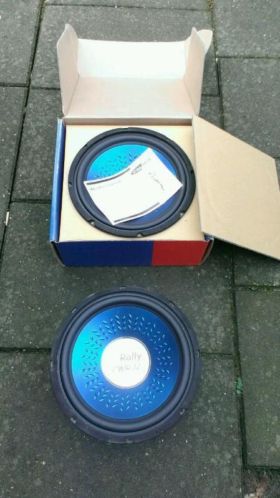 2 Caliber subwoofers, type Rally CWR 12.