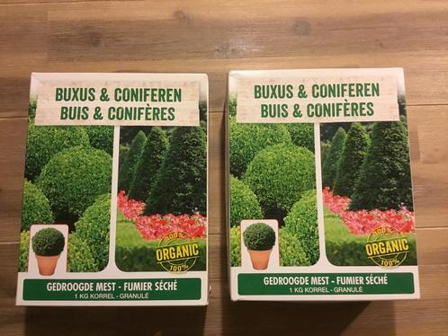 2 dozen Buxus en Coniferen mest - Gratis