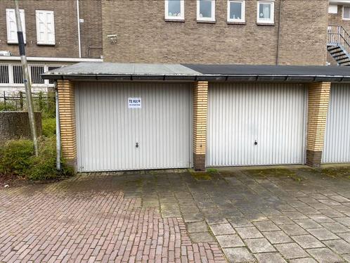 2 Garageboxen in Bussum te huur ( niet te koop )