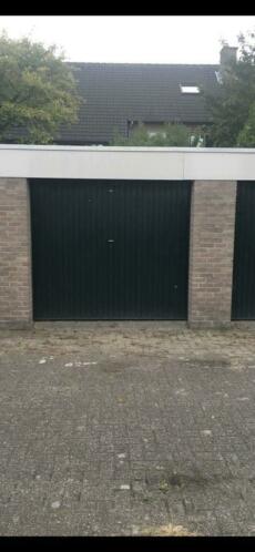 2 garageboxen te huur in Eindhoven. WoenselAchtse Barrier