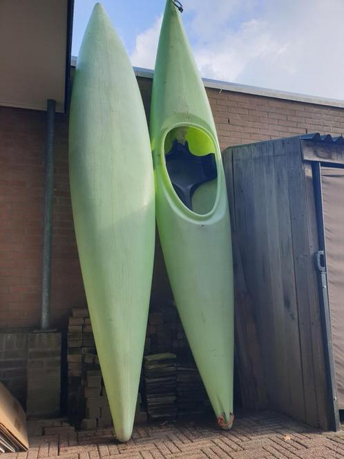 2 Groene Rotomod kayaks