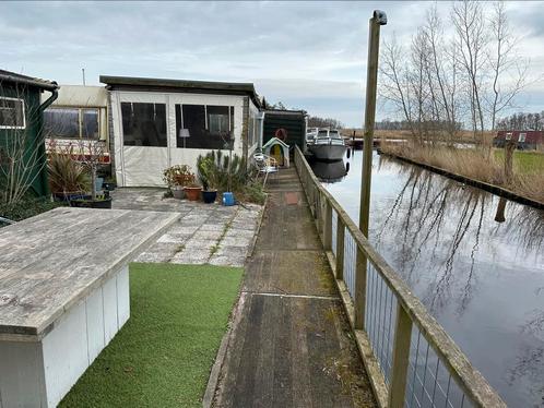 2 ligplaatsen Ilperveld, nabij adam 110m2 recreatieruimte