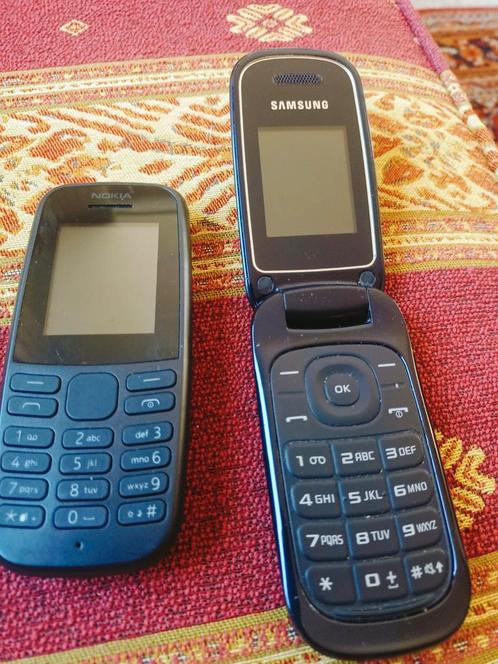 2 mobiele telefoons