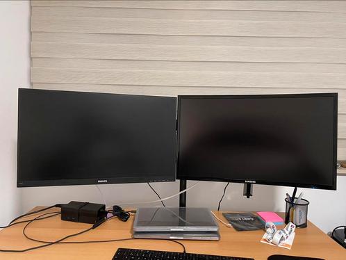 2 monitors setup (can also be bought separately)