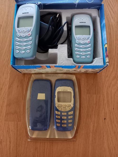 2 Nokia 3410 telefoons