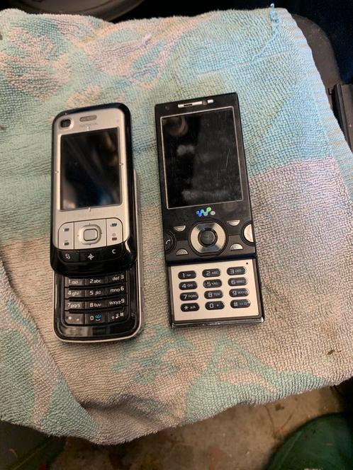 2 oude nokia s mobiel