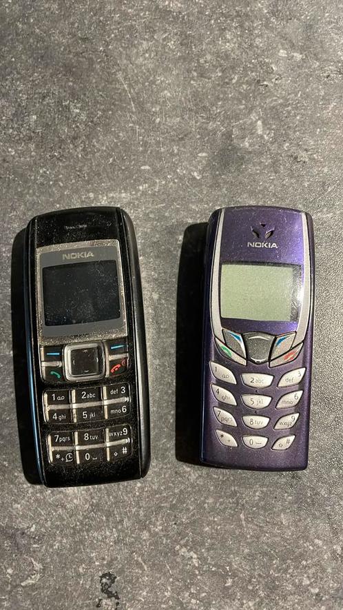 2 oude Nokia telefoons