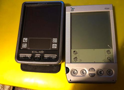 2 palmtop PDAs. Zonder oplader. Handspring visor en Sony